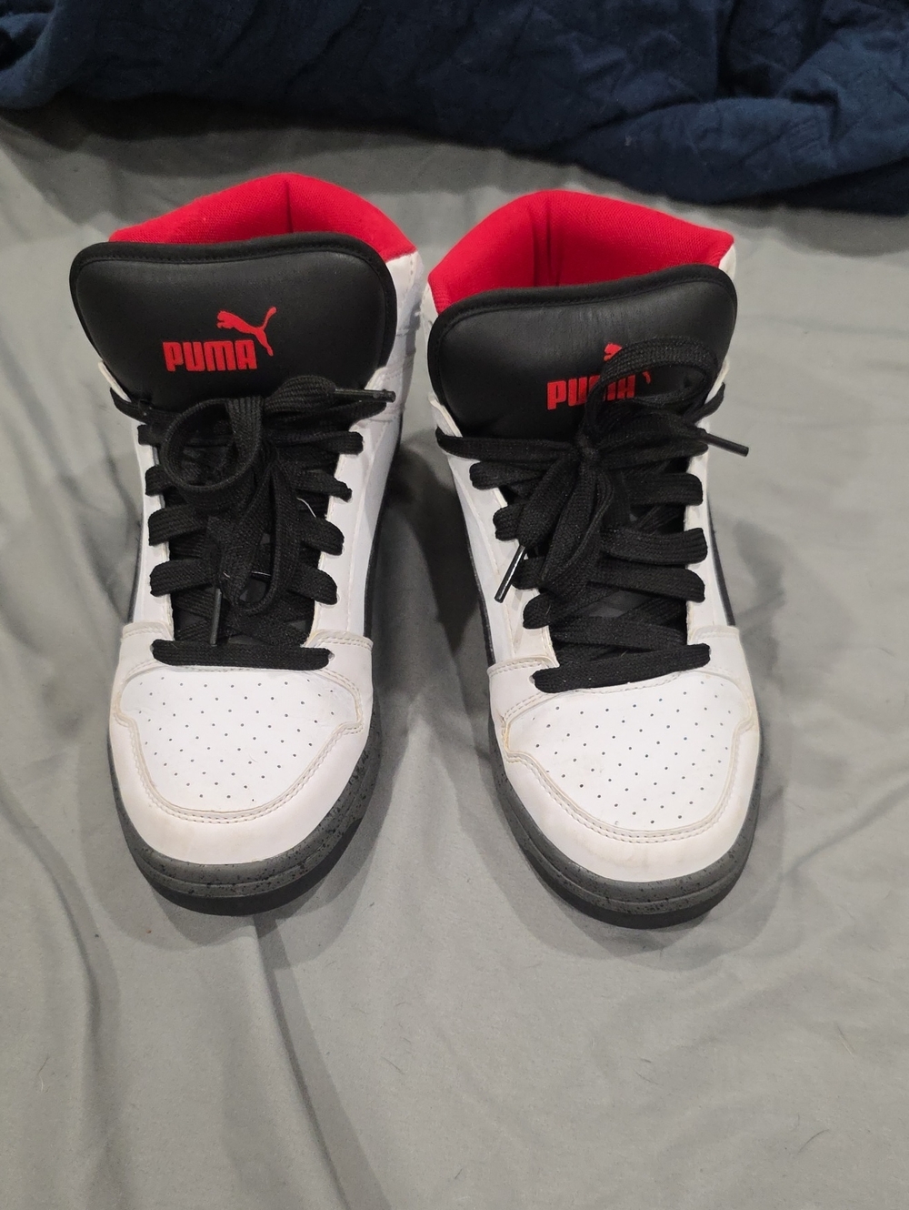 Puma White Black Red High-Top Sneakers with Bold Red Lining